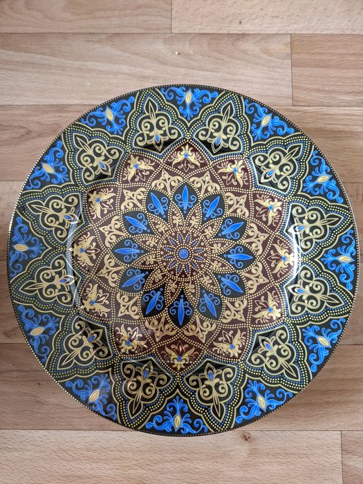 Красивая посуда с уникальным рисунком Мандалы