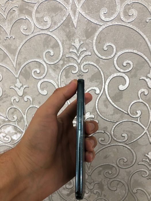 Продам телефон самсунг с22