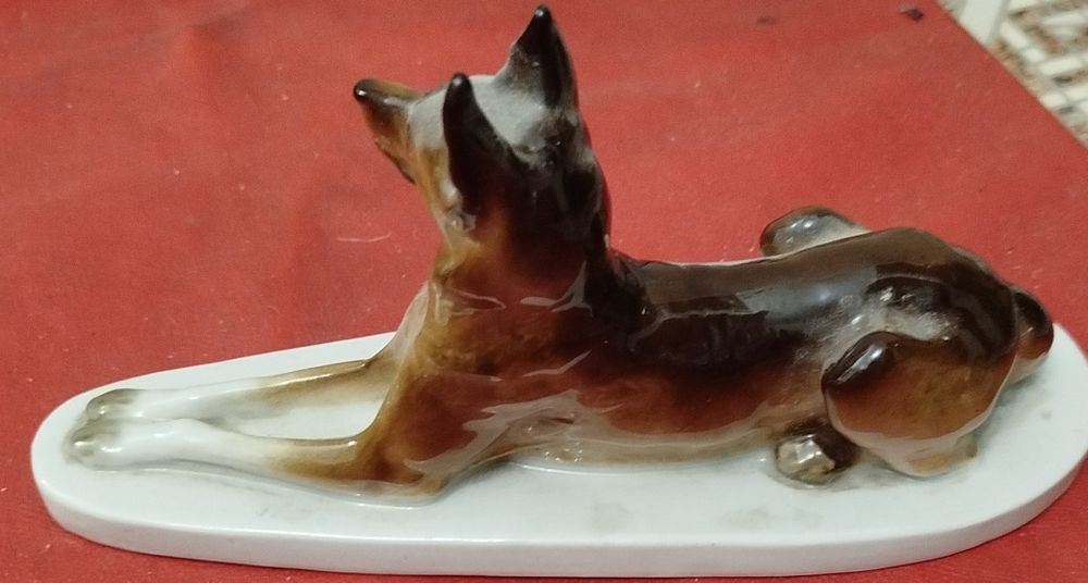 Продам статуэтку  фарфор СССР