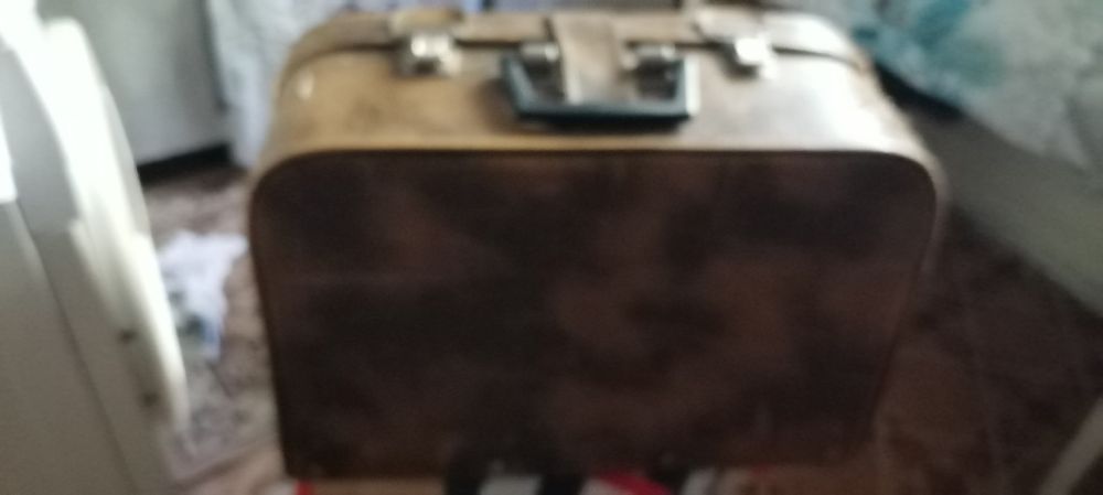 Продам швейную машинку СССР