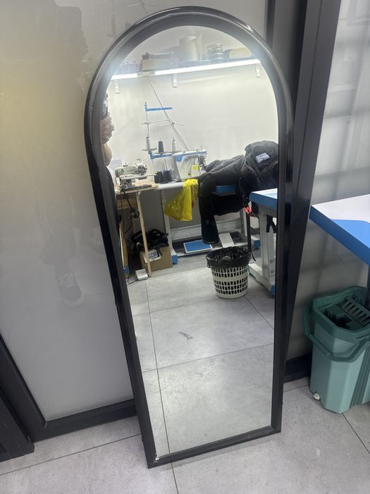 Продам зеркало а хорошем  состояний