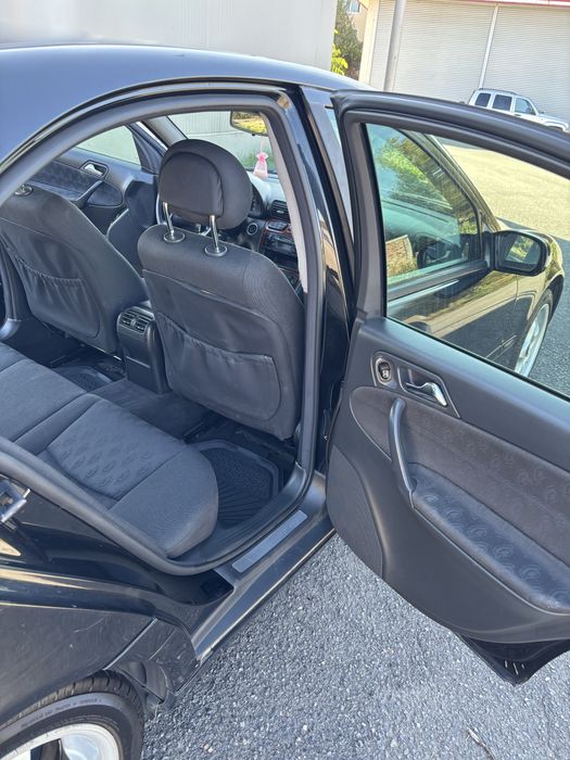 Продавам мерцедес w203