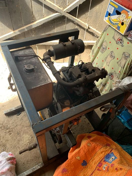 Motor hatz 2 pistoane