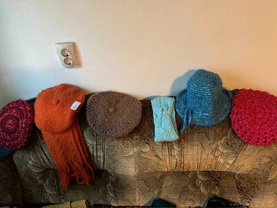 Ciorapi lana /Fular/haine/etc handmade !   (se poate si la comanda)