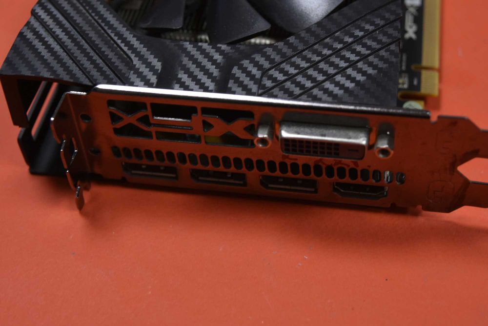 Видео карта -  XFX Radeon RX 580 GTS 8GB XXX Edition