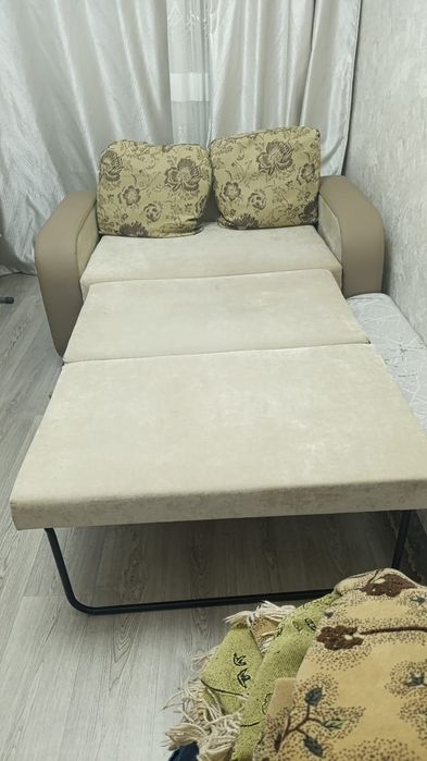 Диванчик на два места