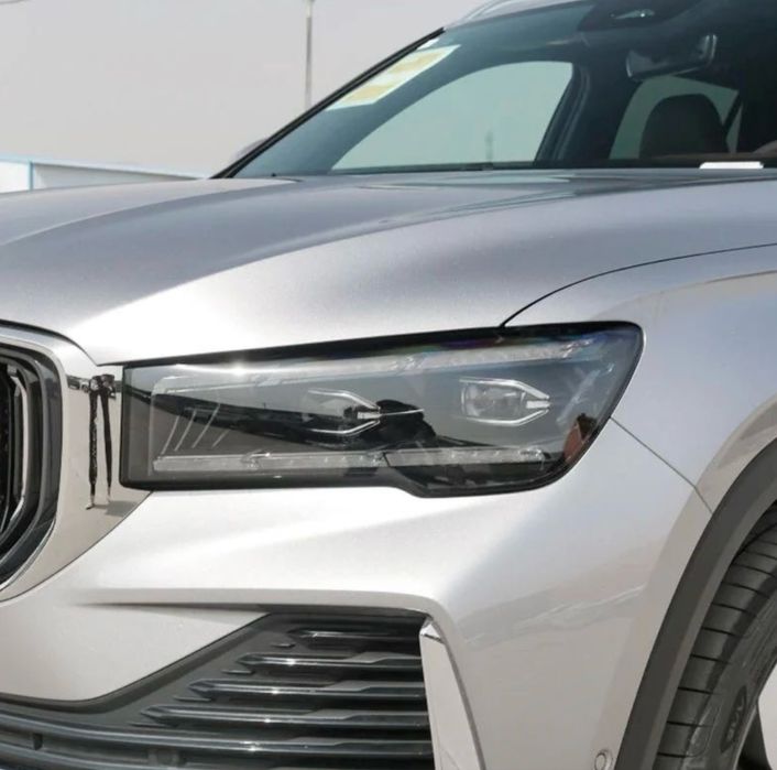 Стекло фары Geely Monjaro