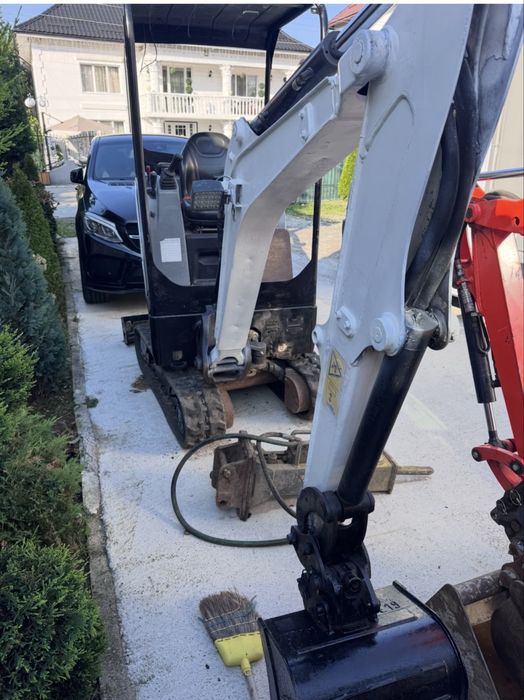 Excavatoare 2 la vanzare aduse recent din uk