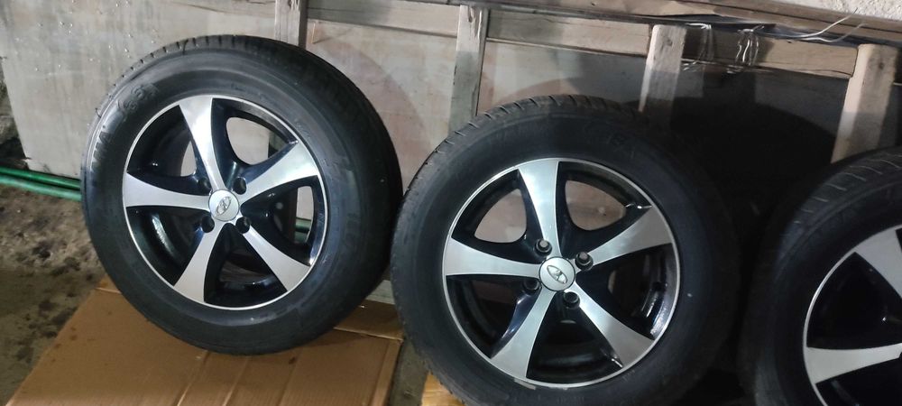 Продам резину на Приору