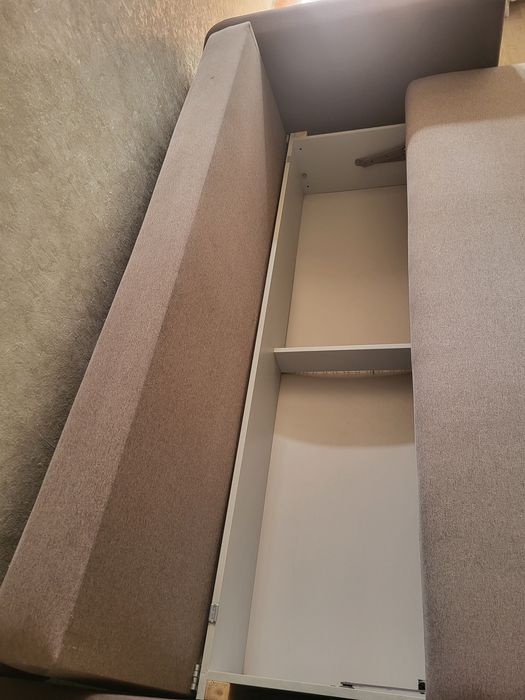 Продам диван в отличном состоянии. Euromebel.