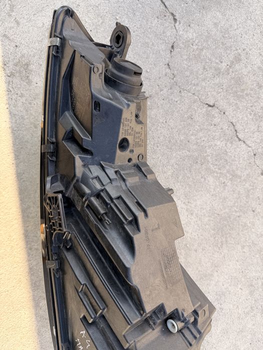 Far Audi A4 B9 facelift Matrix Led stanga 8W0941035E