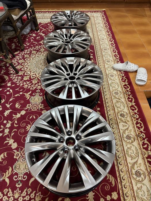 Диски оригинал Toyota Highlander R20 2023г Европеец