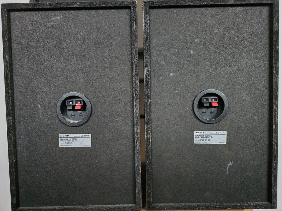 Vand 4 boxe Sony, de raft,  bass reflex