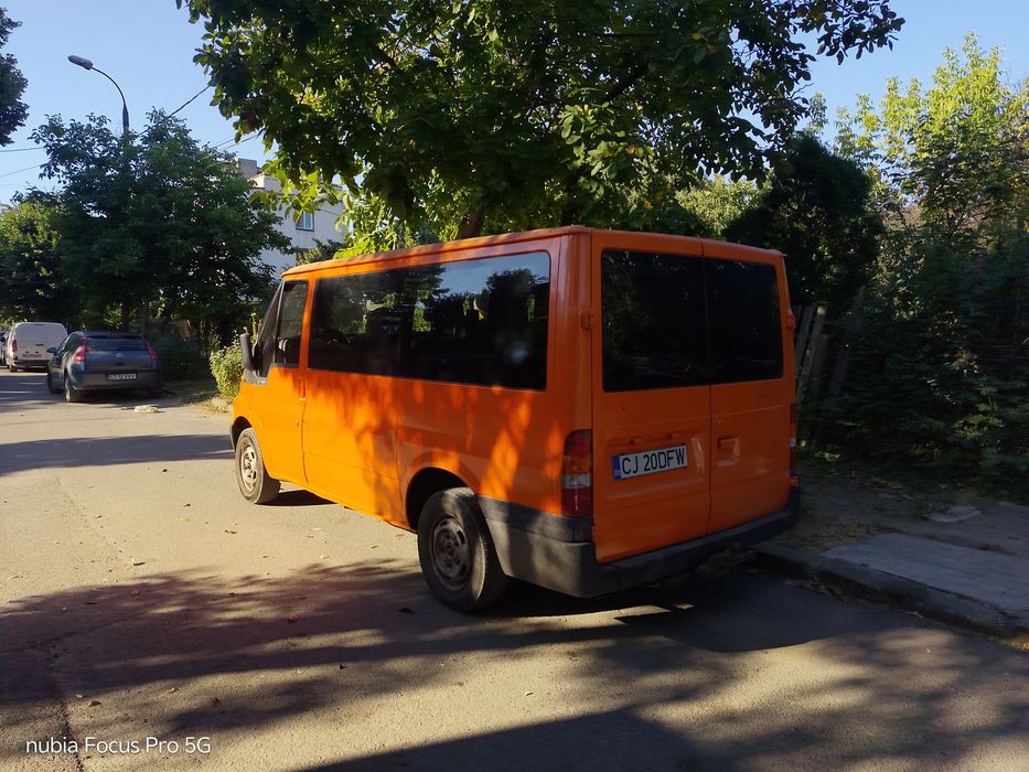 Ford transit 8+1 2.0td
