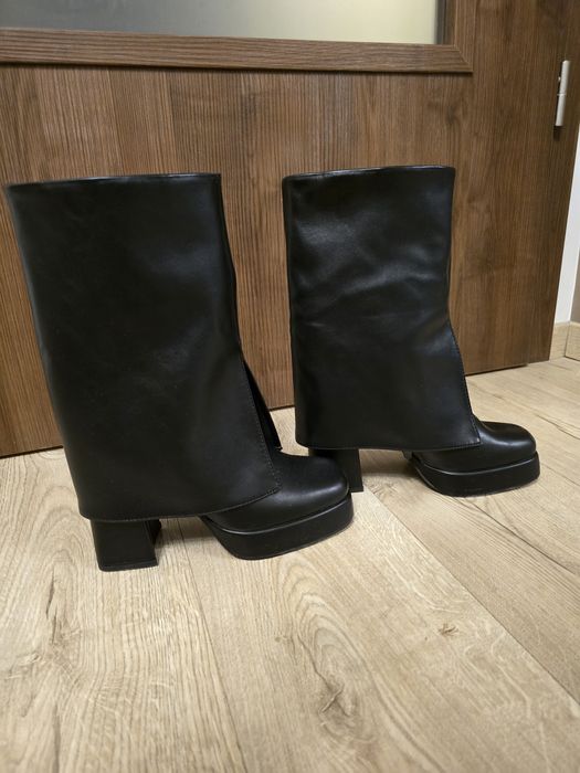 Черни боти с 9см. ток