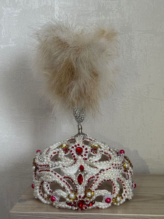 Саукеле и диадемы ручной работы