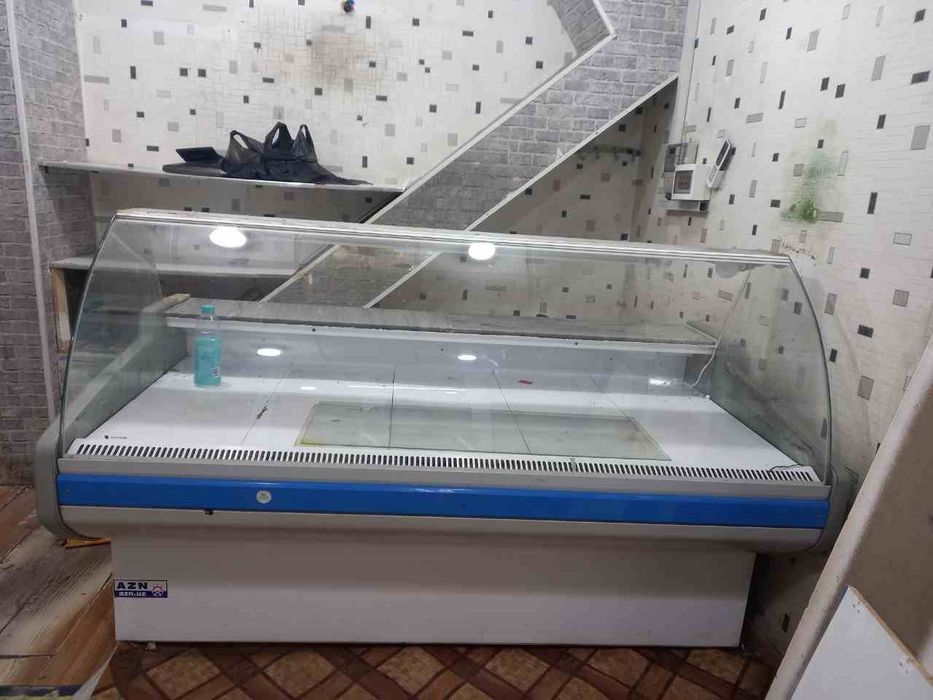 Холодильник витрина