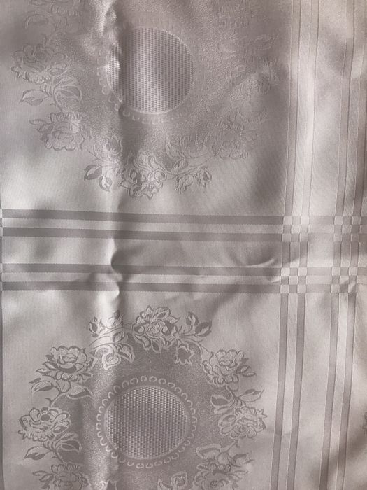 Плат и хавлии за гобленови бродерии