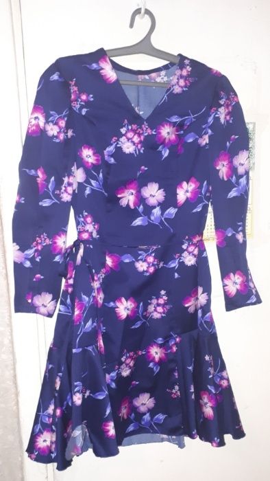 Платье красивое , японский трикотин