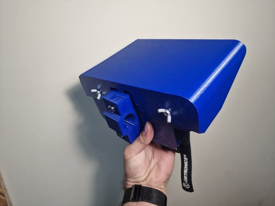 Стойка за навигация гармин монтана 710