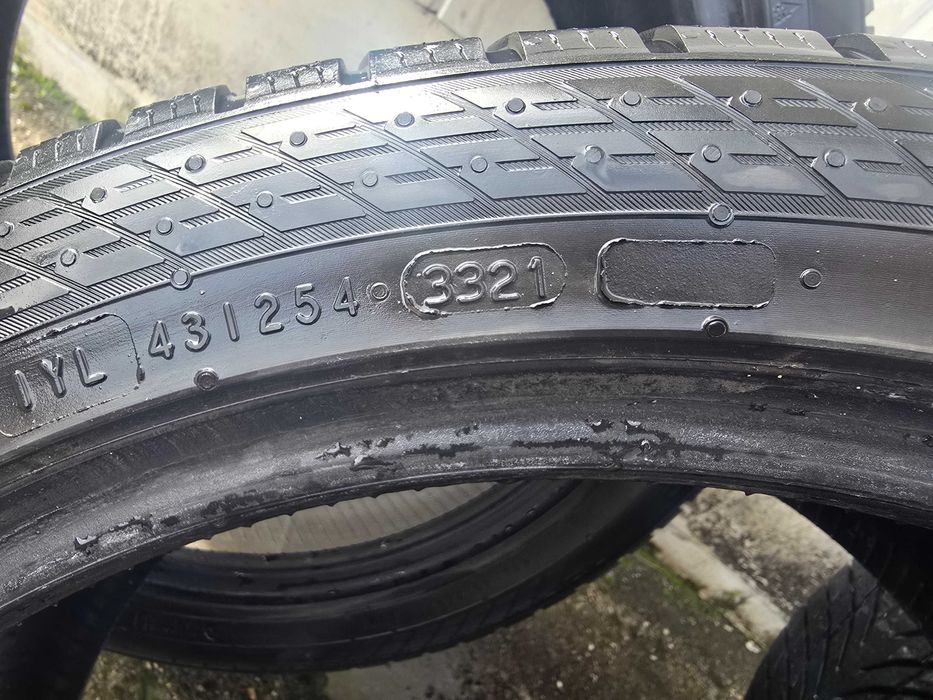 Nokian 245/40/18, dot 3321, 6mm, 3бр. ИЗГОДНО!