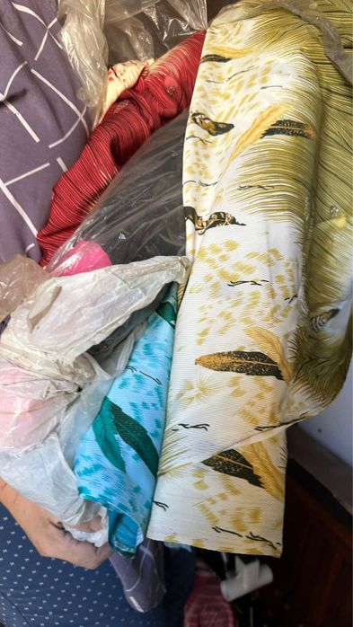 Ткани остатки в рулонах