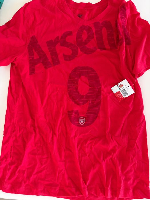 Tricou original Arsenal, nou, cu etichetă originală.