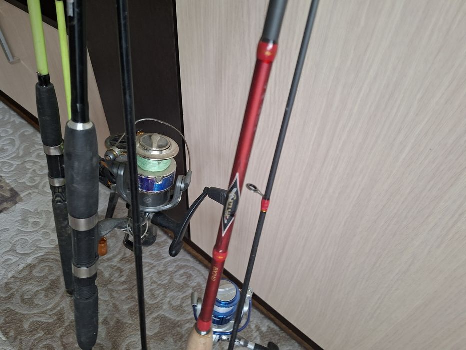 Удочки, рыбаловные.