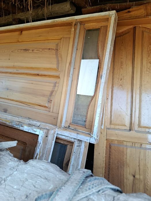 Продаются двери б/у Eshiklar sotiladi juda zo'r holatda