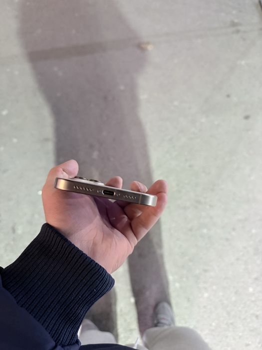 Ипхоне 16 про мах