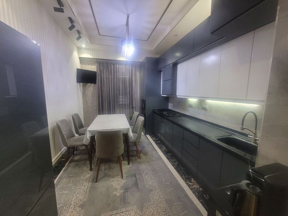 Продам 4 ком Юнусабад 15 квартал Новостройка