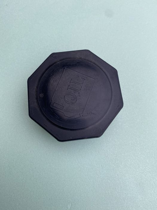 Buson capac ulei motor Dacia 1310 injectie Nova Papuc