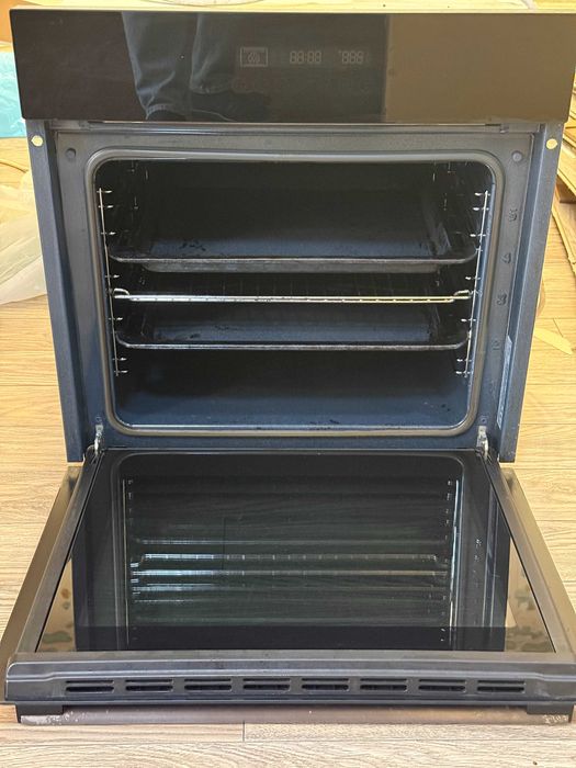 Духовой шкаф Samsung