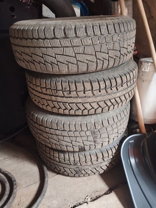 Продам резину с дисками на 15 от Ауди
