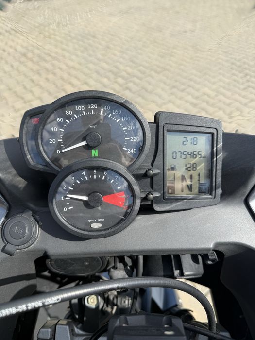 BMW F 800 ST cu ABS FATA+SPATE MANSOANE INCALZITE+ TOP CASE ORIGINALE recent adus din Germania,impecabil+km reali+carte service cu revizii la zi