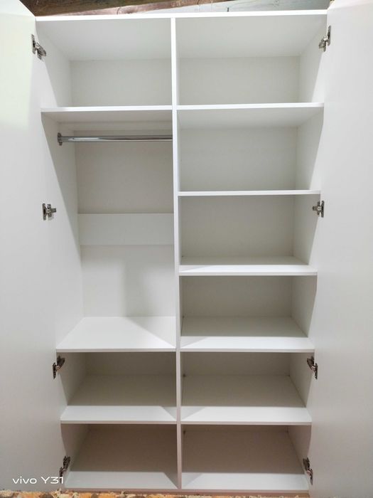 Продам плательный шкаф