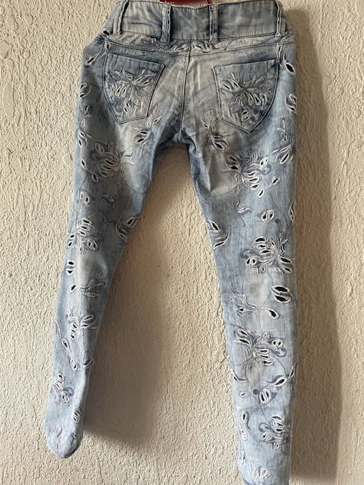 Бутикови дънки 25