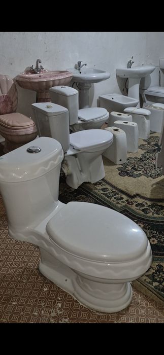 Ванна  Унитаз Раковина