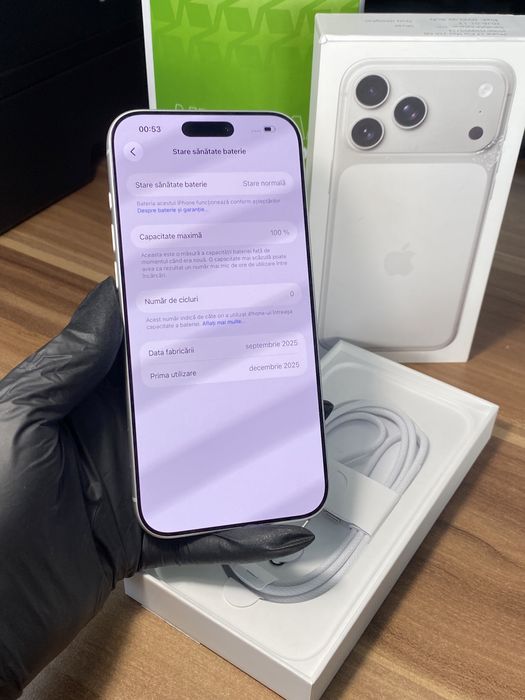 iPhone 17 Pro Max • 256 GB • Silver