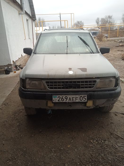 Опел франтера 95