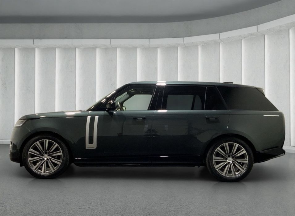 Range Rover Autobiography P530 LWB 7-Seat (Green Color)