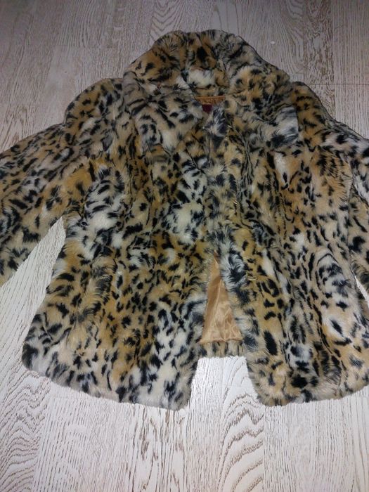 Jacheta dama blana artificiala marimea 42