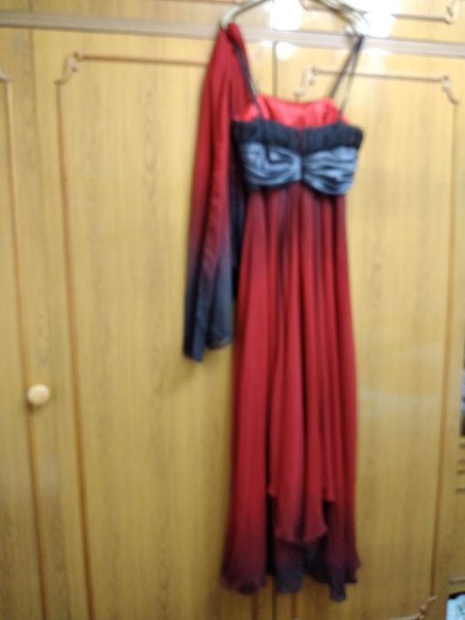 Женская одежда нарядная