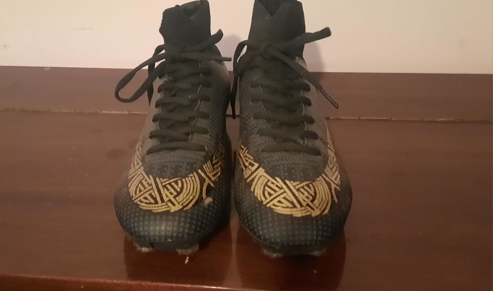 НАМАЛЕНИ! Футболни обувки - бутонки eu38 номер