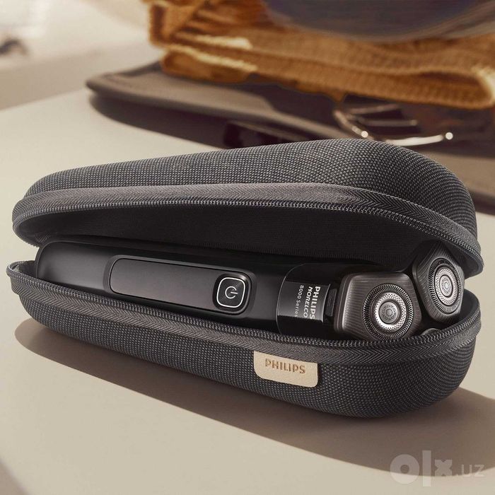 Philips Norelco Shaver Series 8000 S8696/86 with SenseIQ