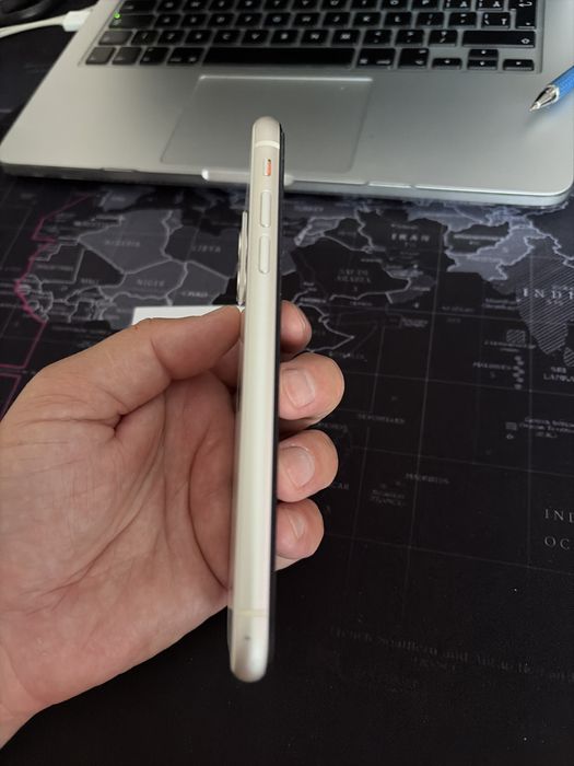 Iphone 11, alb, 64GB