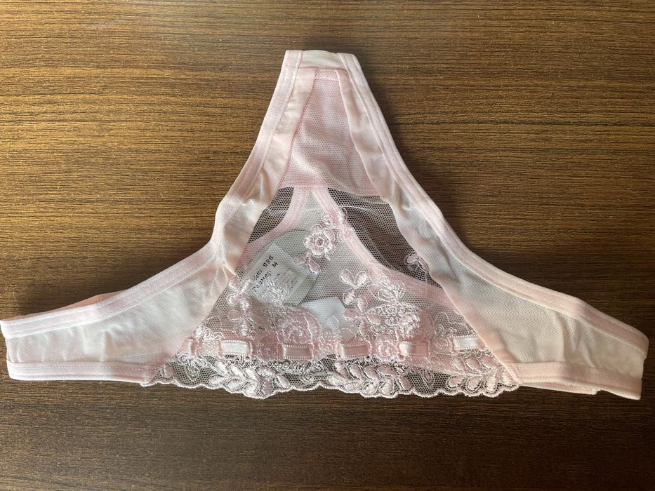 Бельо Дамско бельо