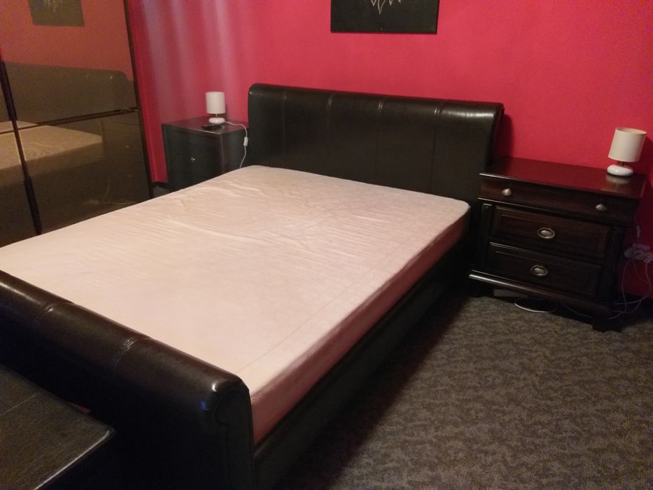 Văd dormitor Mobexpert și colț extensibil