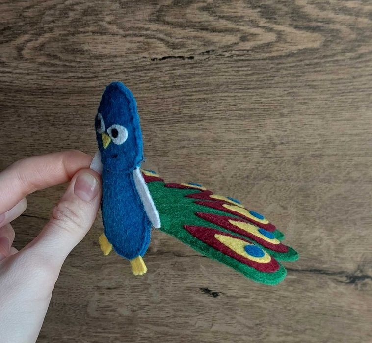 Jucărie handmade păun