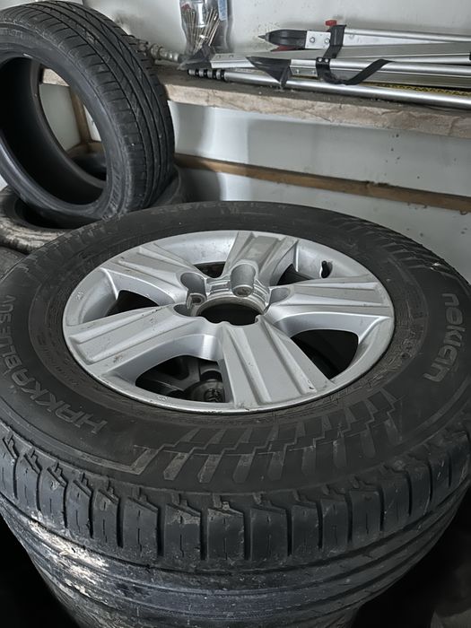 Продам Диски с резиной TLC 200